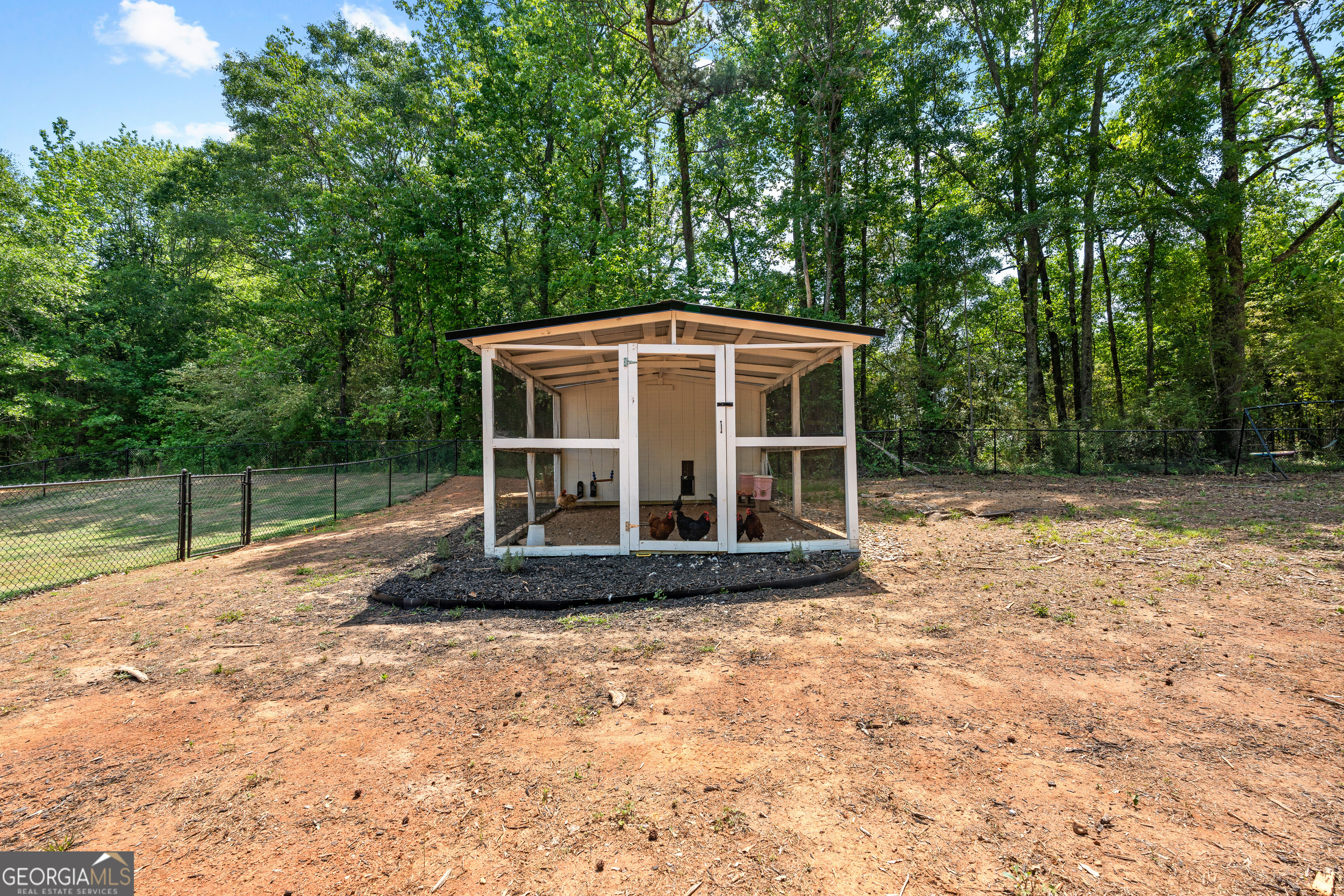 425 Dean Road Barnesville, GA 30204 - Photo 7 of 69