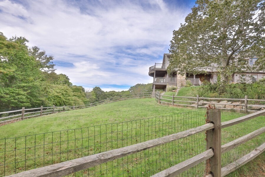 97 Longview Road West Tisbury, MA 02568 - Photo 41 of 42 a view of a balcony