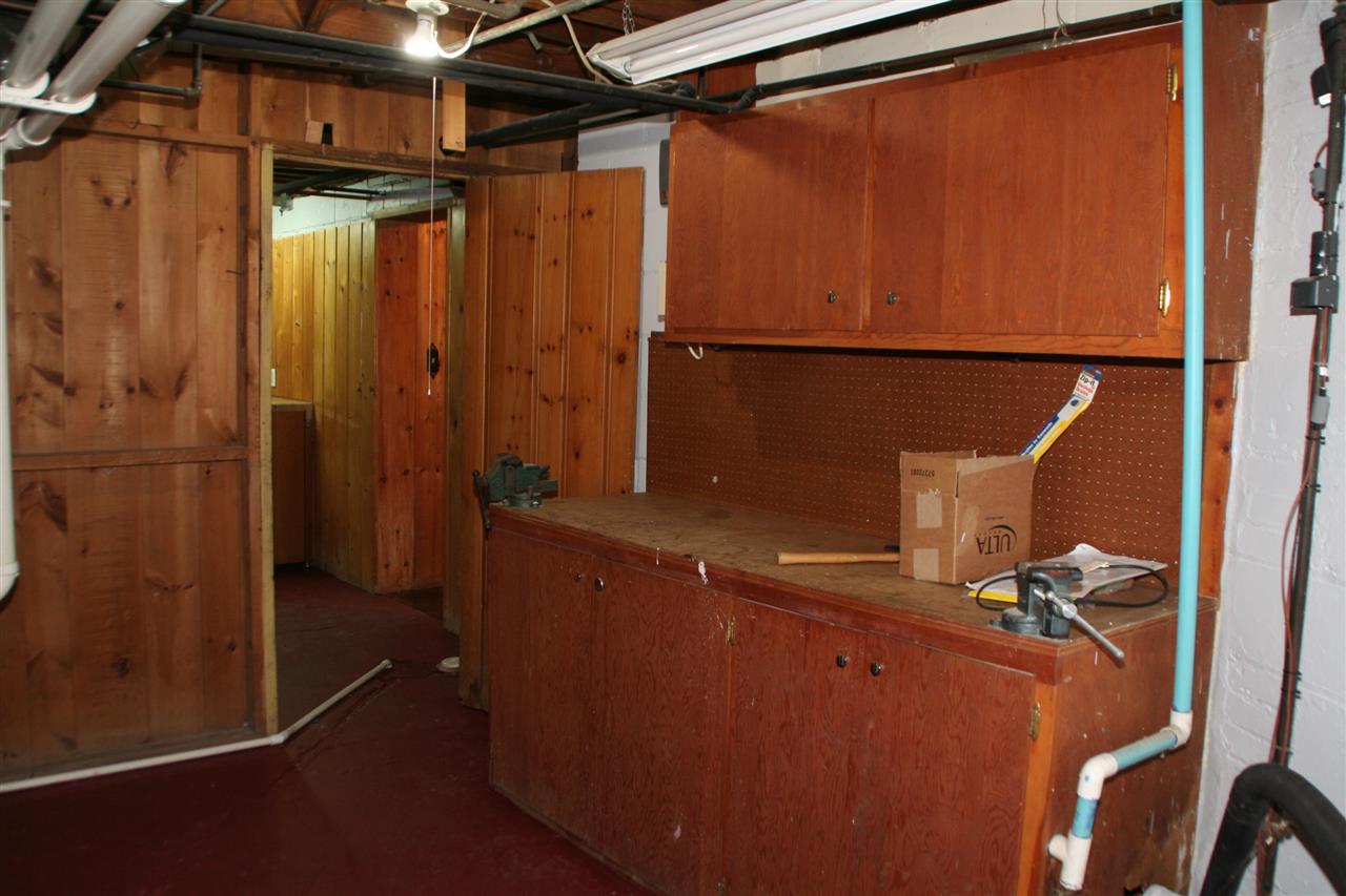 1940 Colchester Road Flint, MI 48503 - Photo 43 of 51 50024948-42.JPG