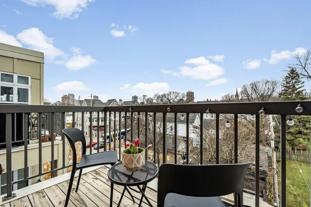 $269,900 | 1925 North Water Street, Unit 409, Milwaukee, WI 53202