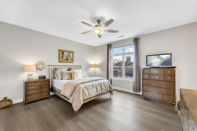 $269,900 | 1925 North Water Street, Unit 409, Milwaukee, WI 53202