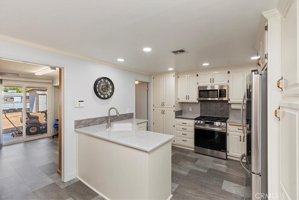 10555 Robinson Avenue Riverside, CA 92505 - Photo 26 of 65