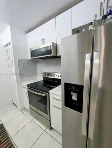 $2,800 | 9706 Hammocks Boulevard, Unit 10333, Miami, FL 33196