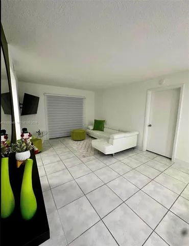 $2,800 | 9706 Hammocks Boulevard, Unit 10333, Miami, FL 33196