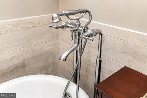 $1,100,000 | 4 Brickford Lane, Baltimore, MD 21208