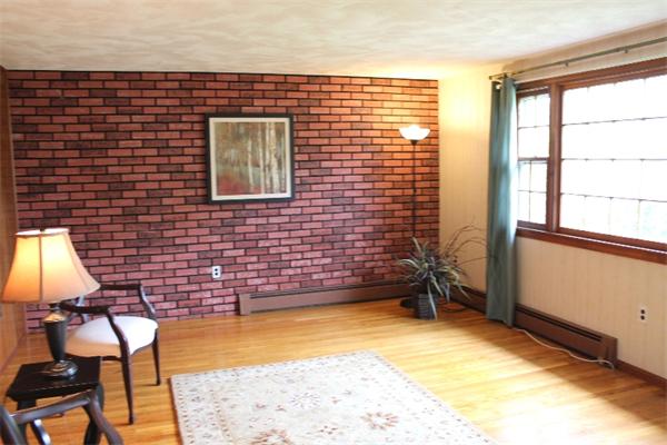 76 Indian Road Waltham, MA 02451 - Photo 3 of 18 Gallery Image 3