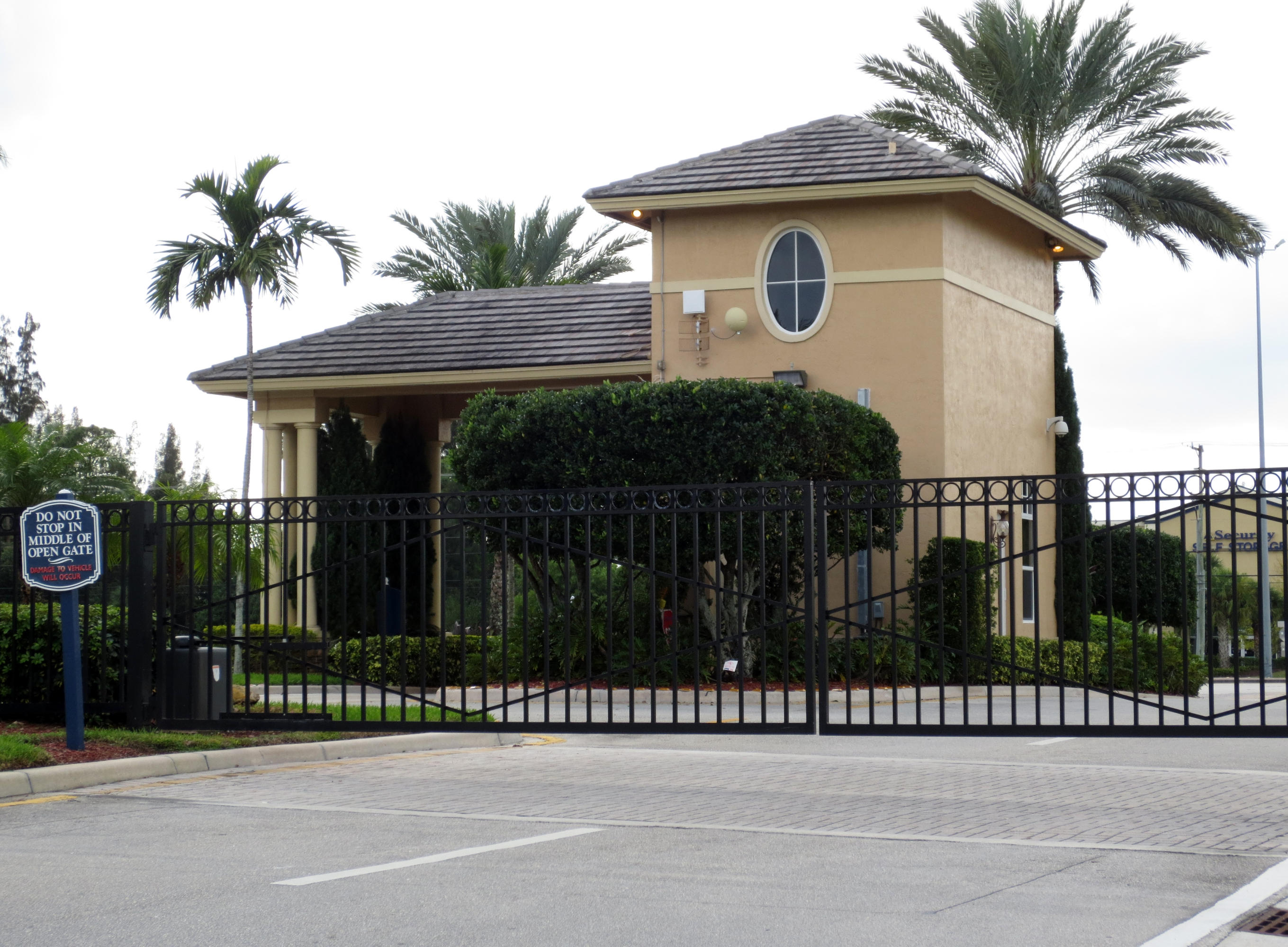 1307 Pebble Ridge Lane West Palm Beach, FL 33411 - Photo 31 of 40 COMMUNITY ENTRANCE