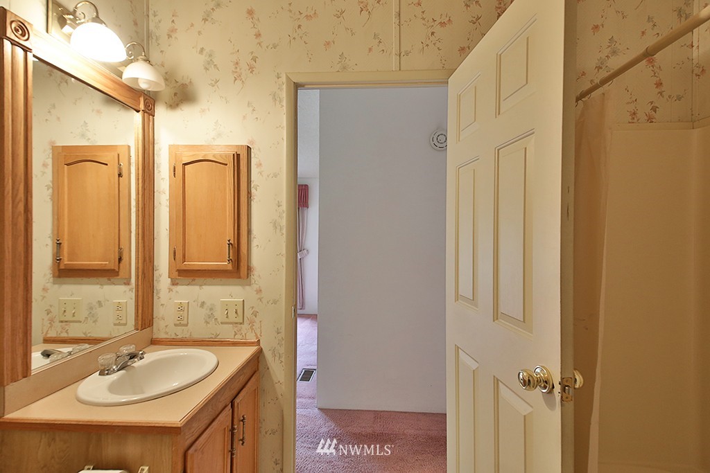 5014 Crawford Road Langley, WA 98260 - Photo 14 of 24 Gallery Image 14