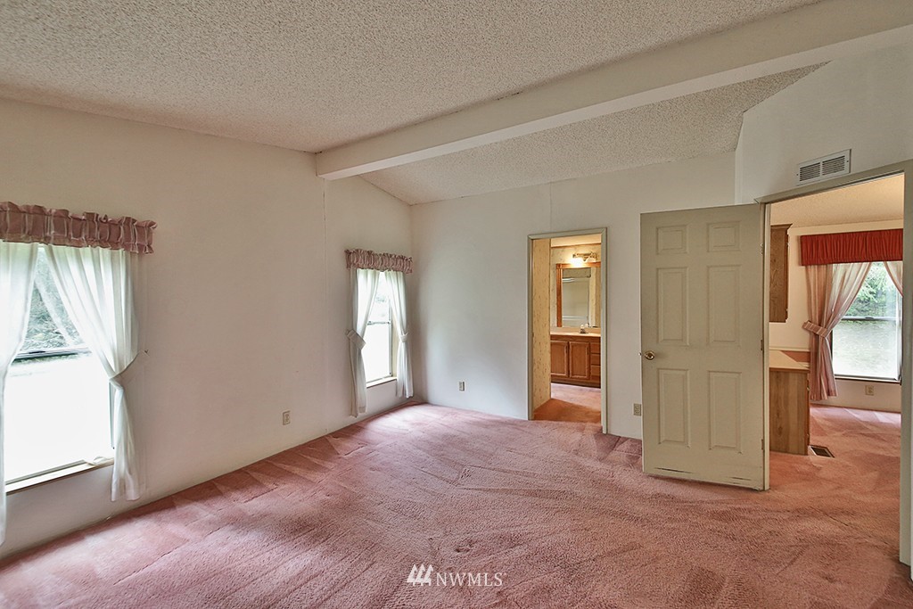 5014 Crawford Road Langley, WA 98260 - Photo 3 of 24 Gallery Image 3