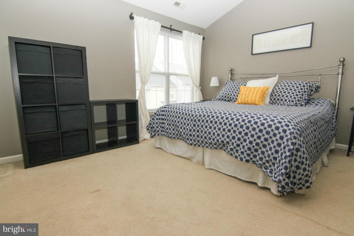 636 Howards Loop Annapolis, MD 21401 - Photo 16 of 29 Bedroom (Master)