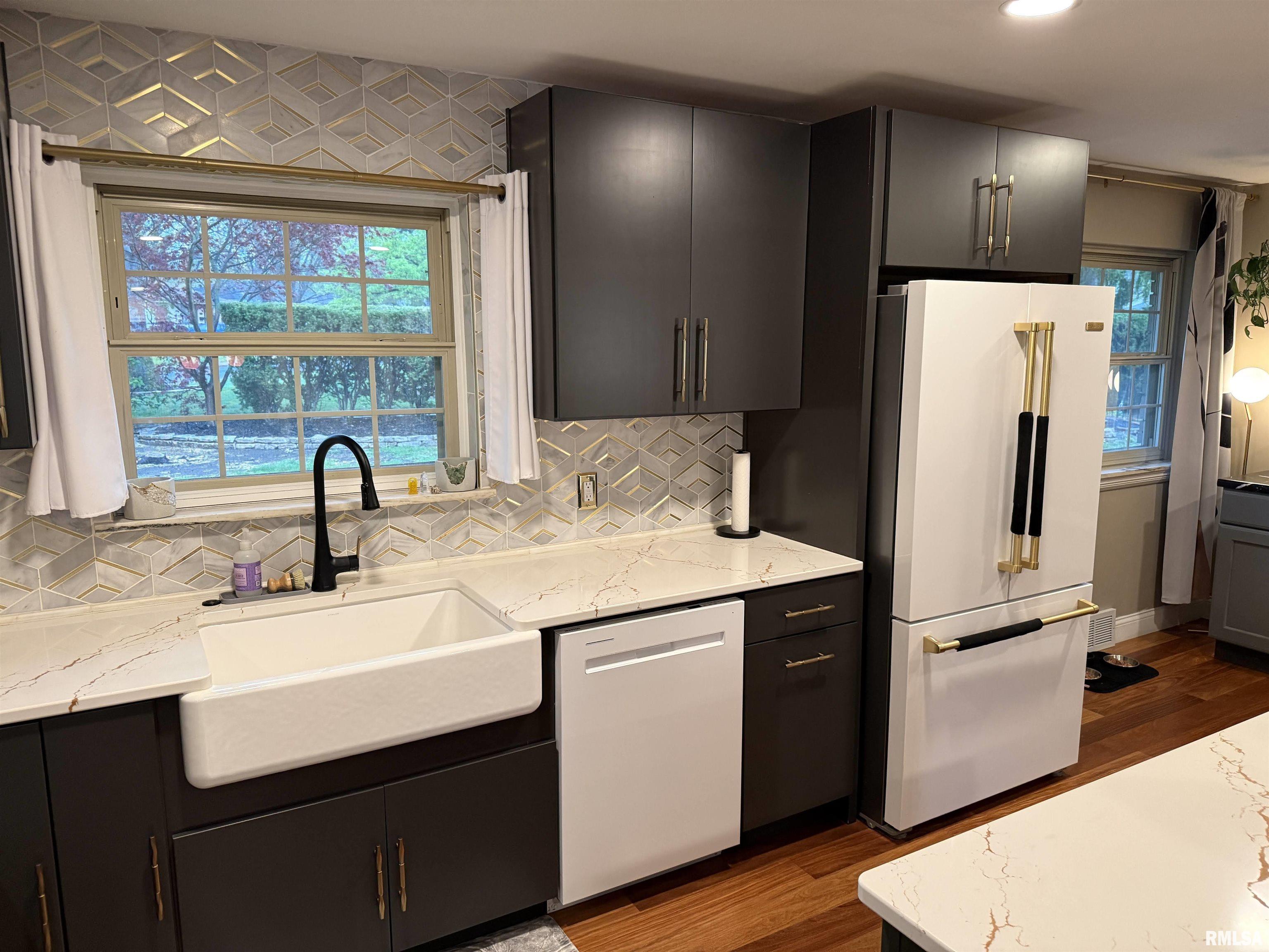 329 West Ridgemont Road Peoria, IL 61614 - Photo 17 of 69 Gallery Image 17