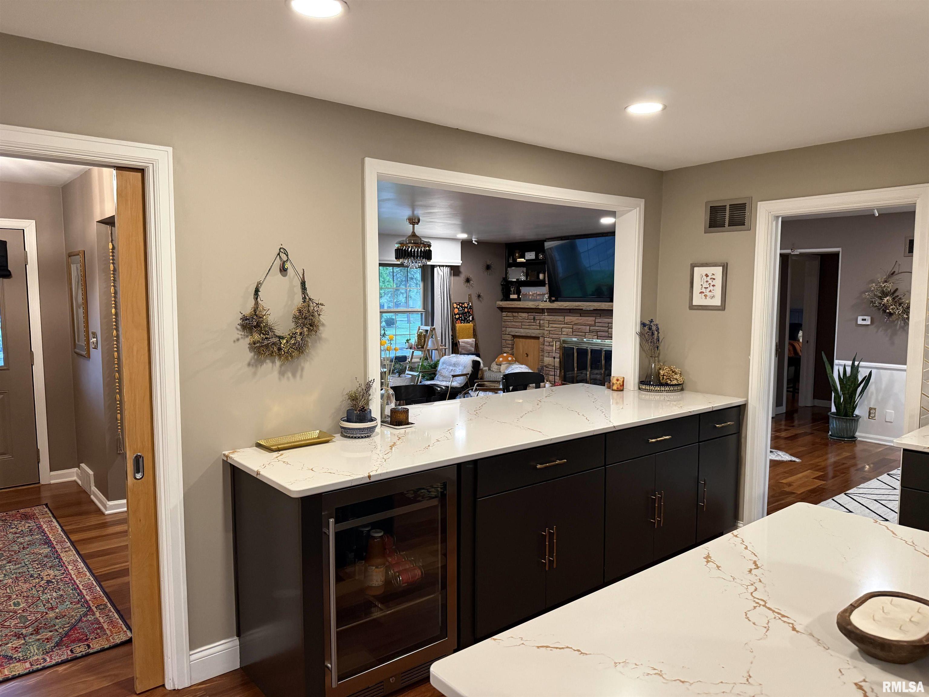 329 West Ridgemont Road Peoria, IL 61614 - Photo 23 of 69 Gallery Image 23