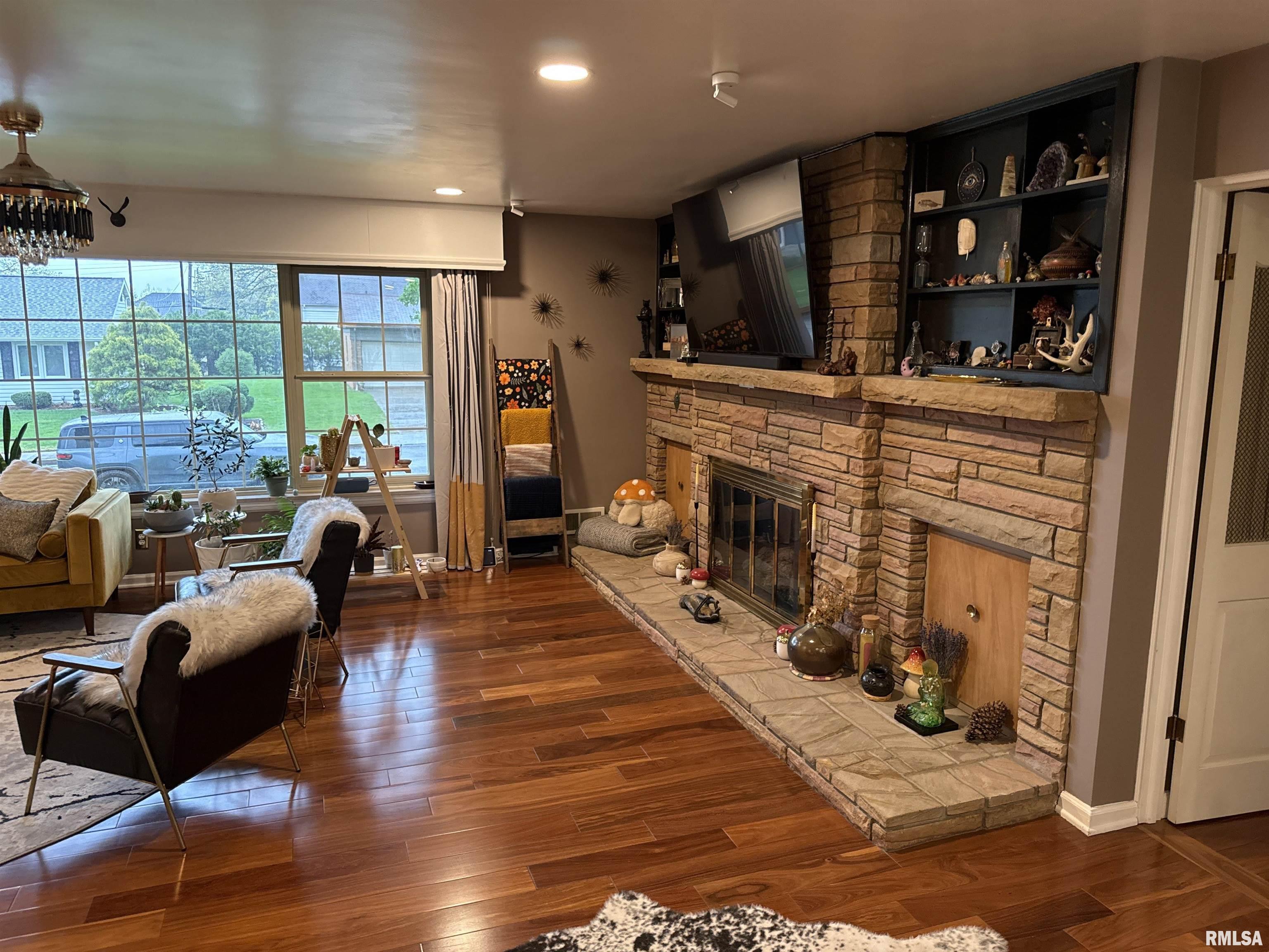 329 West Ridgemont Road Peoria, IL 61614 - Photo 33 of 69 Gallery Image 33