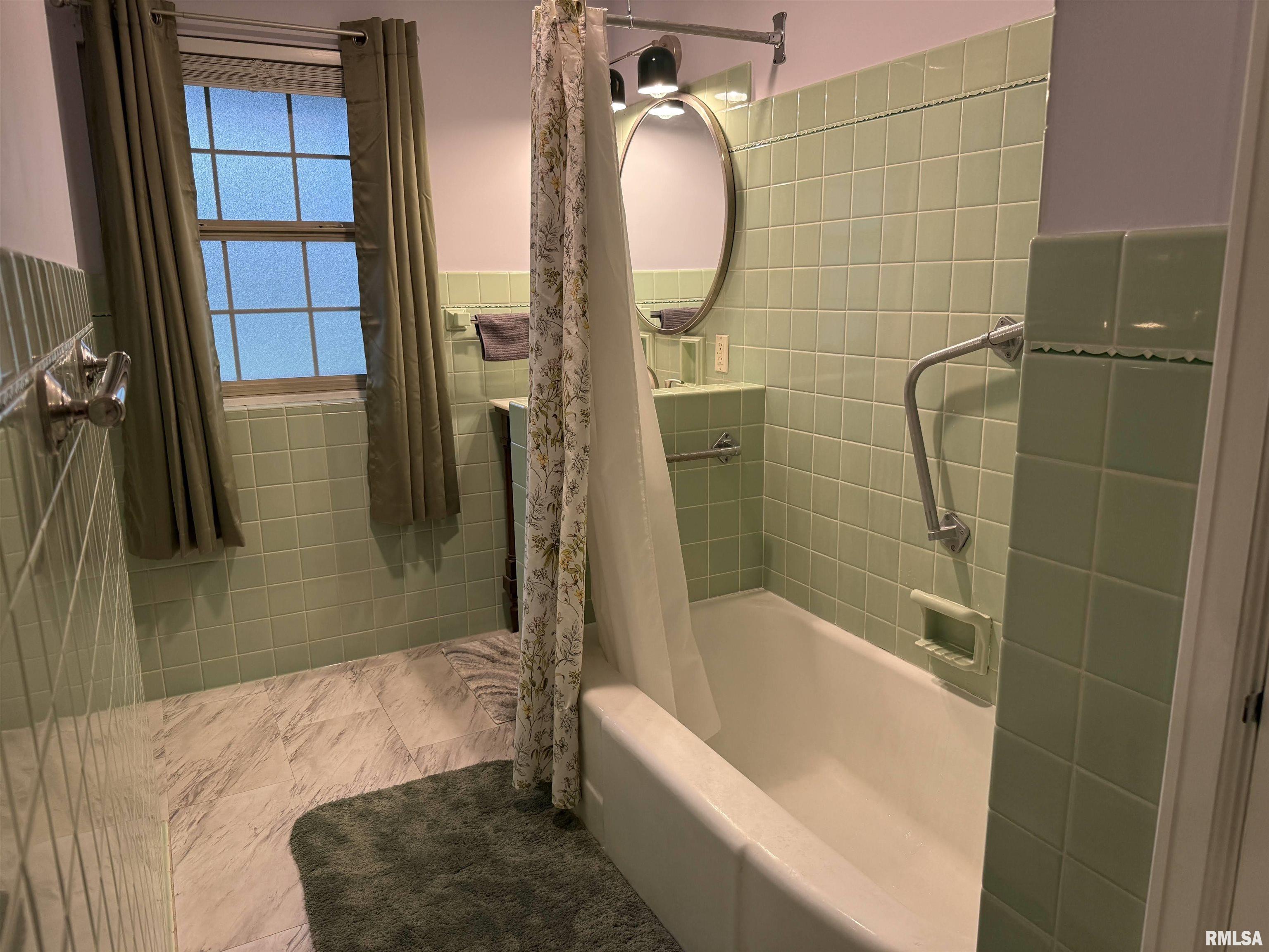 329 West Ridgemont Road Peoria, IL 61614 - Photo 41 of 69 Gallery Image 41