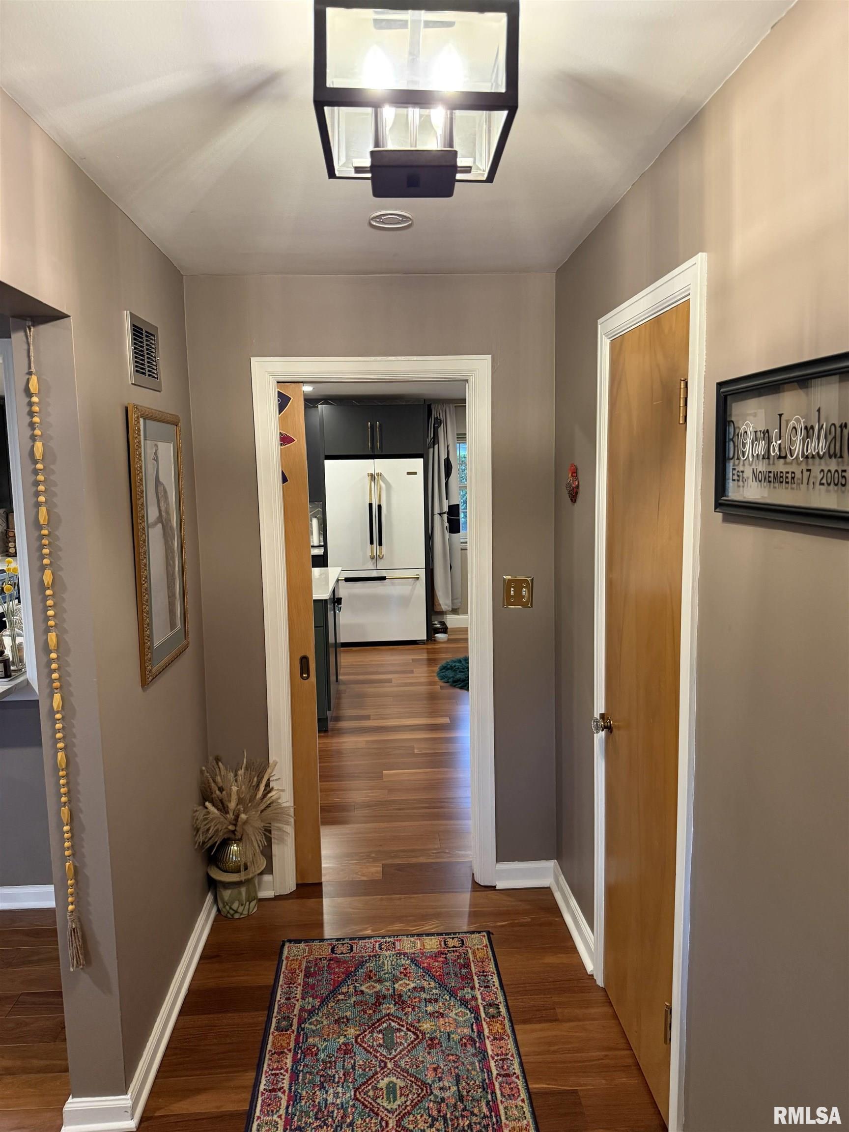 329 West Ridgemont Road Peoria, IL 61614 - Photo 8 of 69 Gallery Image 8