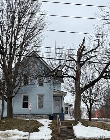 $1,300 | 702 Leray Street, Watertown, NY 13601