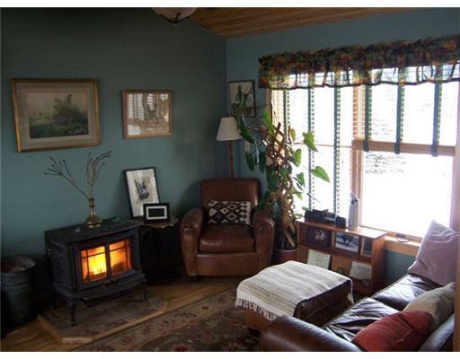 2821 Mariaville Road Ellsworth, ME 04605 - Photo 3 of 10 Living Room.