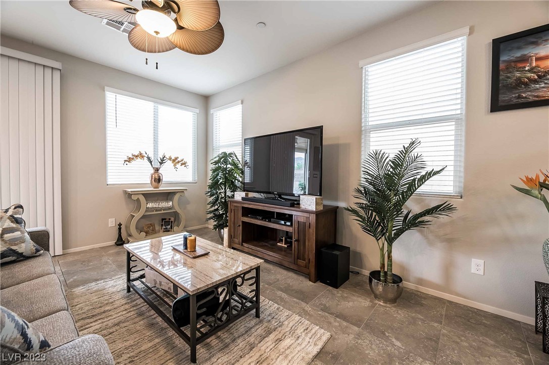 2145 Rio Rancho Pointe Place Henderson, NV 89002 - Photo 11 of 42 Gallery Image 11