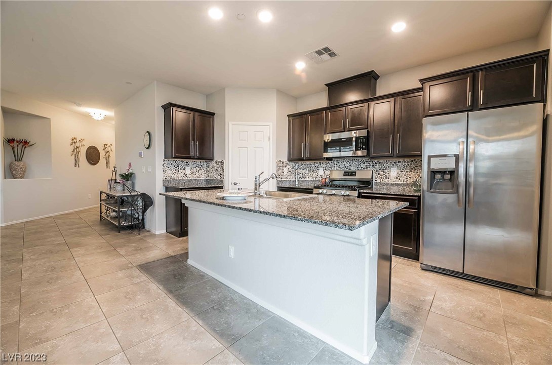 2145 Rio Rancho Pointe Place Henderson, NV 89002 - Photo 14 of 42 Gallery Image 14