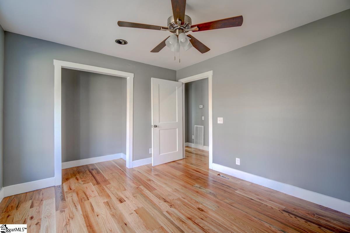 190 Spring Point Drive Easley, SC 29640 - Photo 34 of 36