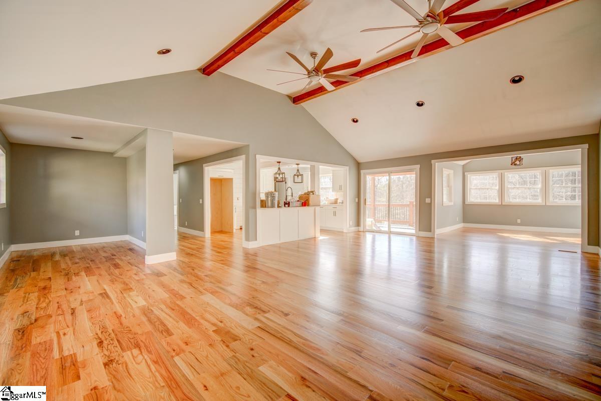 190 Spring Point Drive Easley, SC 29640 - Photo 6 of 36