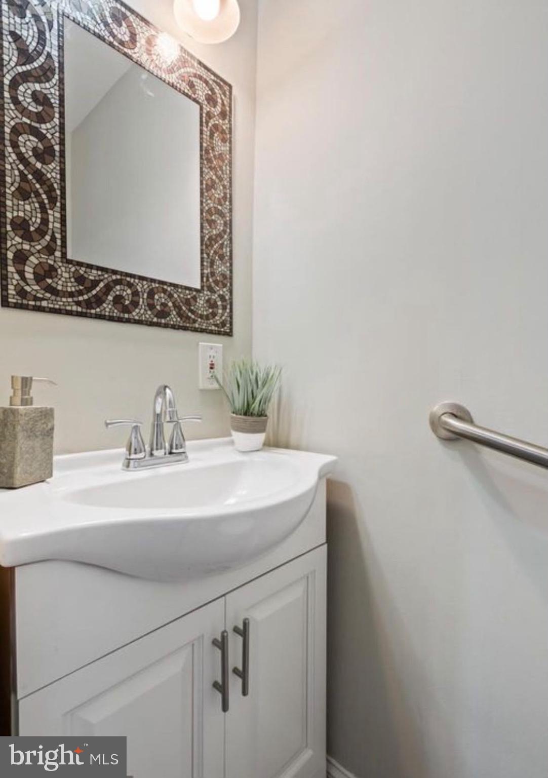 720 Edgewood Street Baltimore, MD 21229 - Photo 11 of 12
