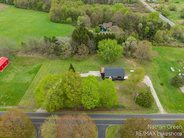 $459,900 | 2015 64th Street, Fennville, MI 49408