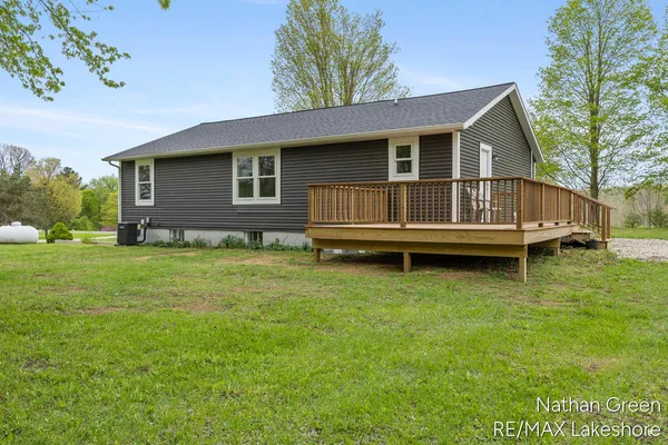 $459,900 | 2015 64th Street, Fennville, MI 49408