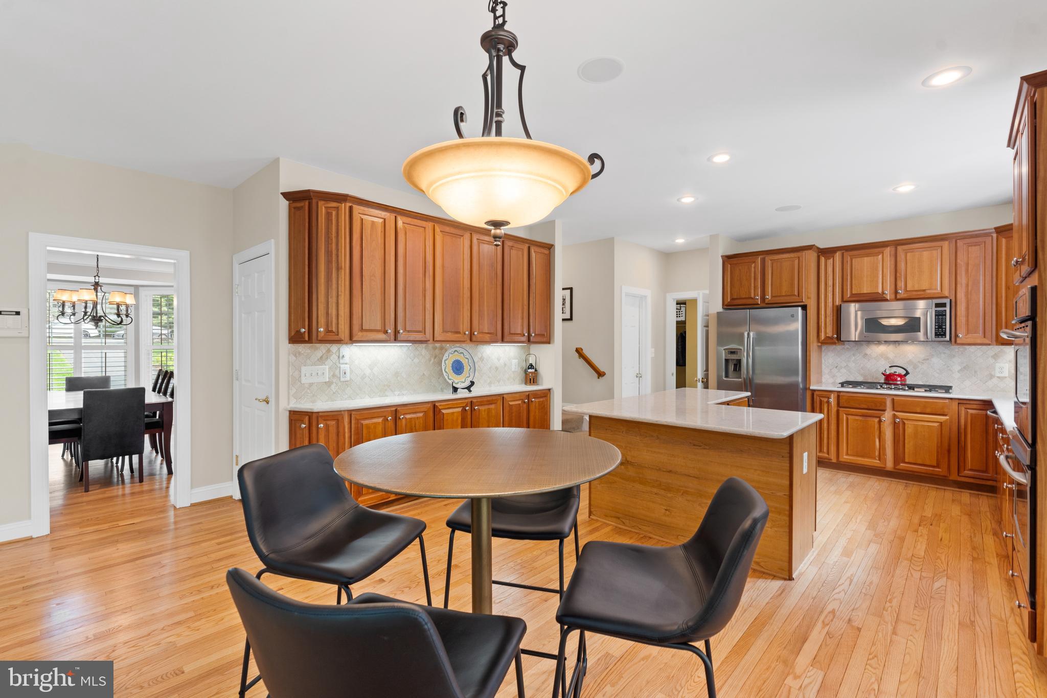 4013 Laurel Road Alexandria, VA 22309 - Photo 17 of 48 Stunning eat in kitchen