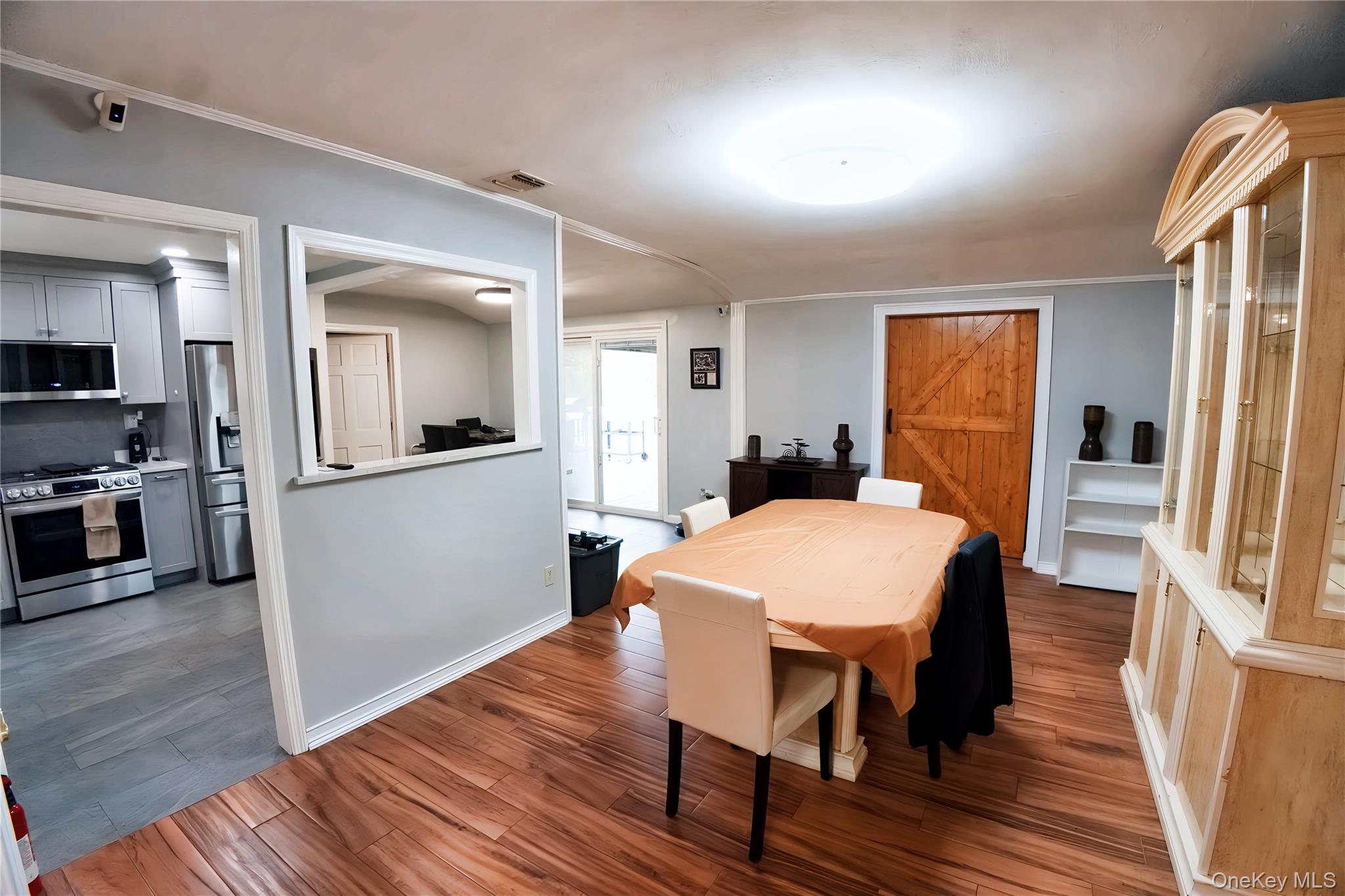 165 Randall Road Shoreham, NY 11786 - Photo 10 of 31 Hardwood Floors