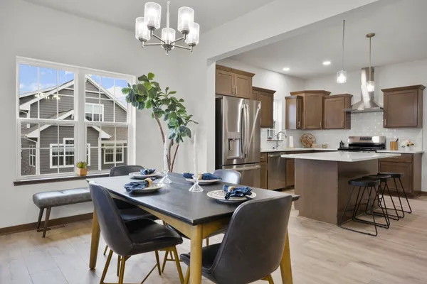 $476,900 | 15 Bluestem, Mount Horeb, WI 53572