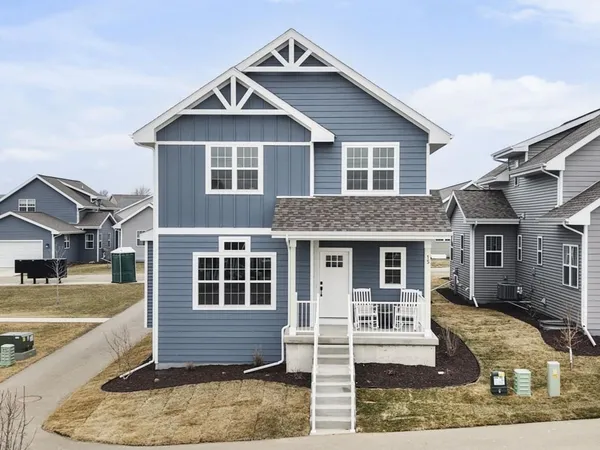 $476,900 | 15 Bluestem, Mount Horeb, WI 53572