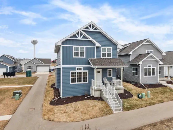 $476,900 | 15 Bluestem, Mount Horeb, WI 53572