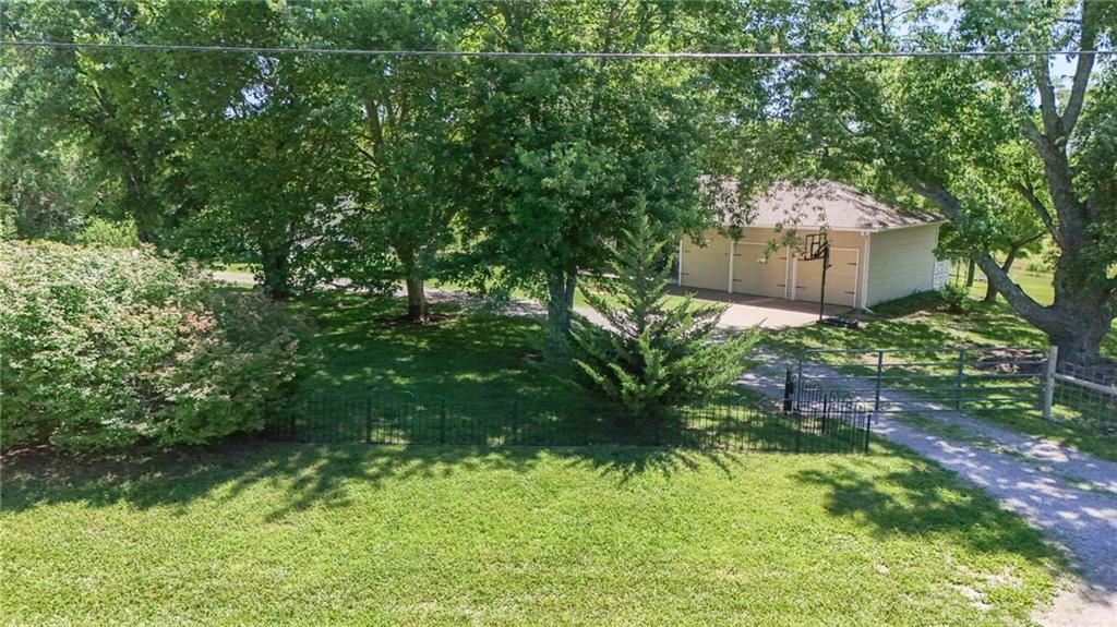 1748 East 800 Road Lawrence, KS 66049 - Photo 53 of 56