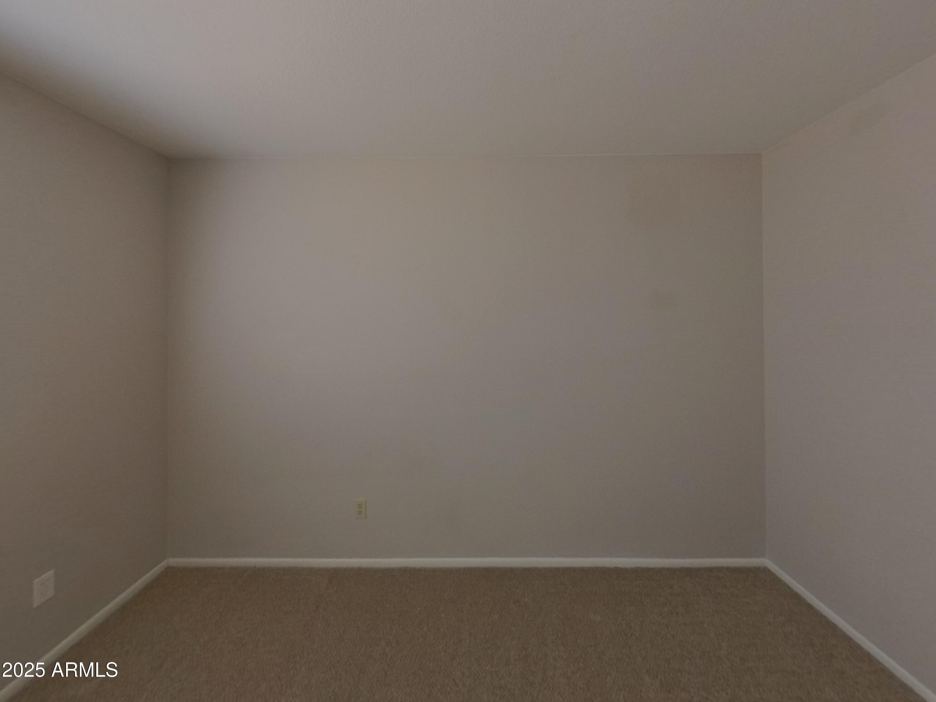 7955 West Montecito Avenue Phoenix, AZ 85033 - Photo 12 of 19 close up of a white marble