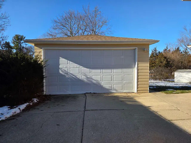 $1,600 | 2311 26th Street, Rockford, IL 61108