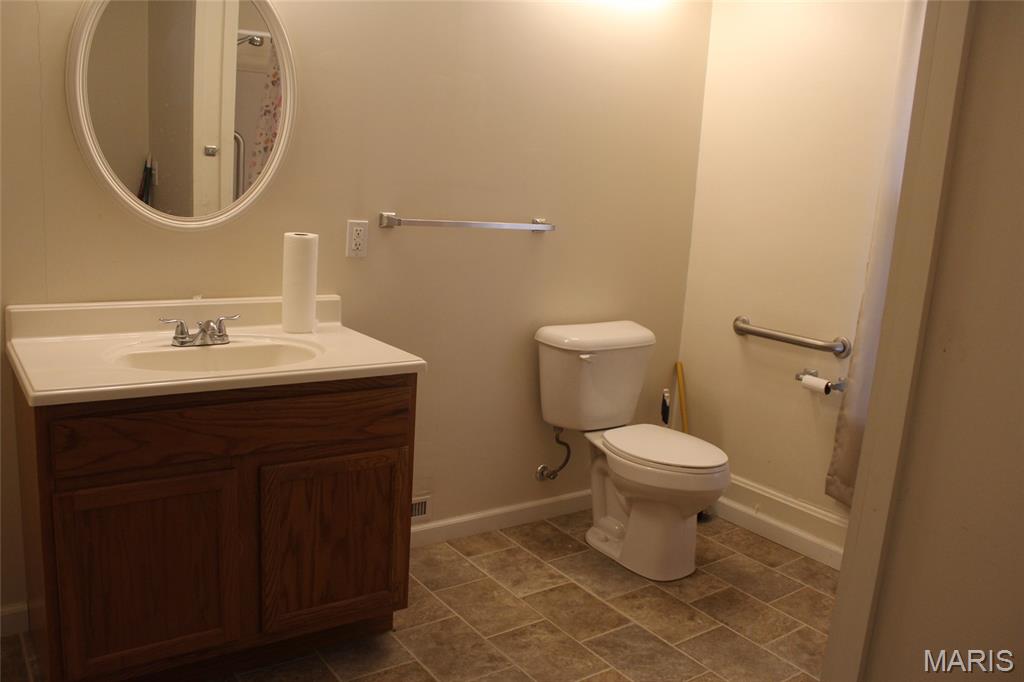 1915 Clawson Street Alton, IL 62002 - Photo 13 of 33