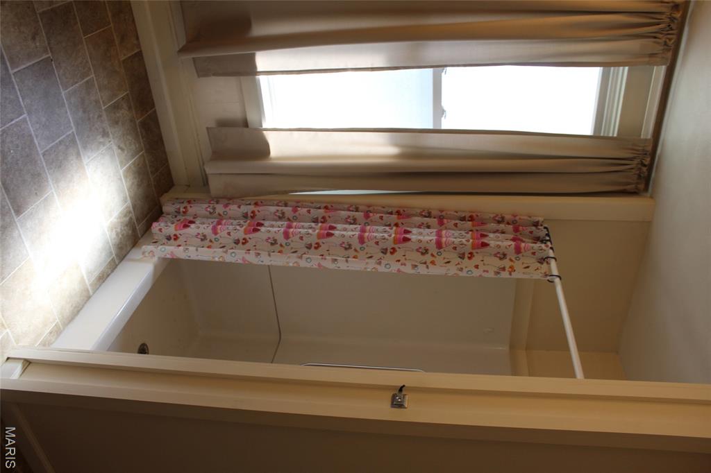 1915 Clawson Street Alton, IL 62002 - Photo 14 of 33