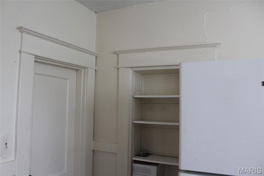 1915 Clawson Street Alton, IL 62002 - Photo 21 of 33