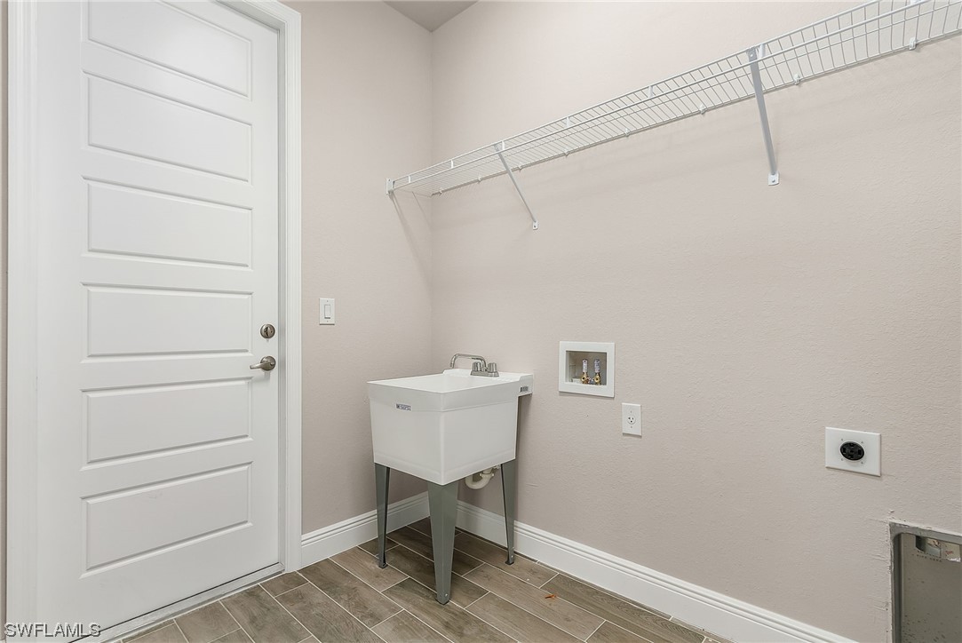311 Neighborly Road LaBelle, FL 33935 - Photo 5 of 20 Gallery Image 5