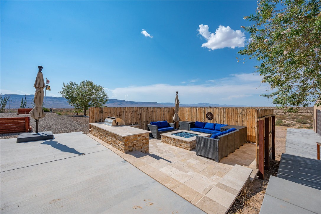 11330 Ali-Chuk Road Yucca, AZ 86438 - Photo 46 of 66 Patio