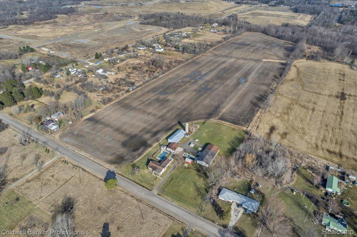 7410 Wilson Road Montrose, MI 48457 - Photo 33 of 38 Aerial view of property's location with rural landscape