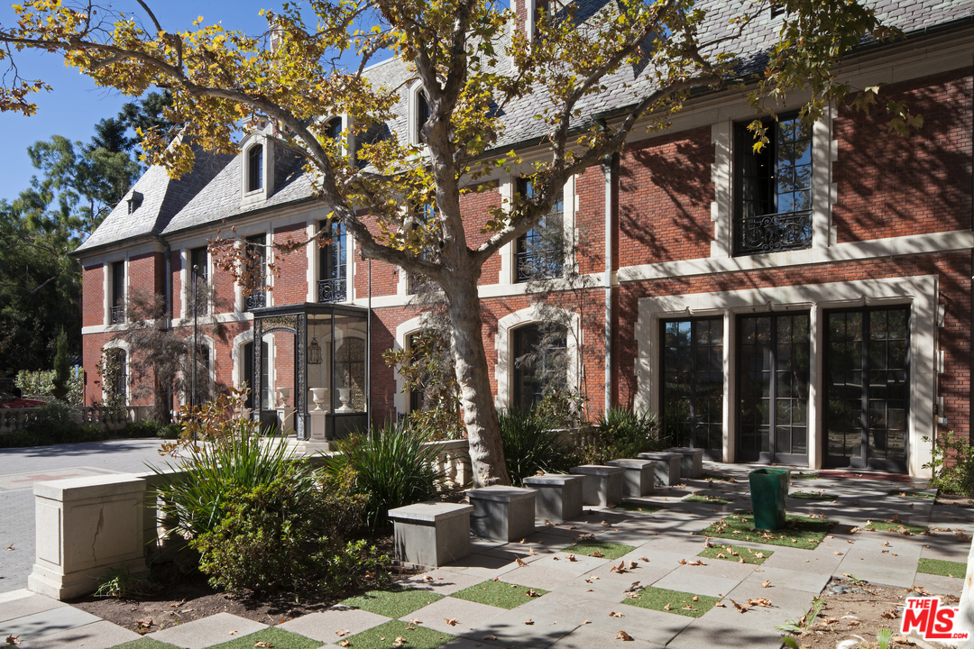 430 Madeline Drive Pasadena, CA 91105 - Photo 2 of 28