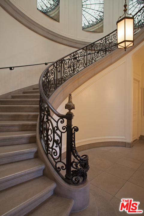 430 Madeline Drive Pasadena, CA 91105 - Photo 18 of 28