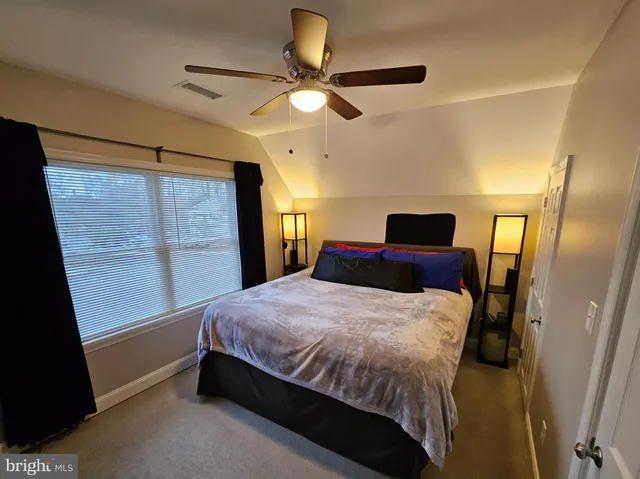 $2,950 | 404 West Wayne Avenue, Wayne, PA 19087