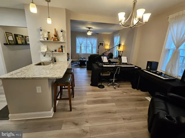 $2,950 | 404 West Wayne Avenue, Wayne, PA 19087