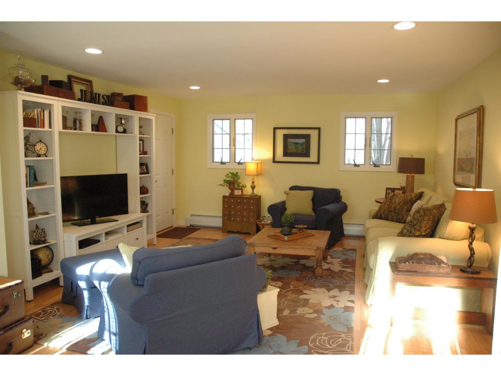 434 School House Road Dummerston, VT 05346 - Photo 16 of 36