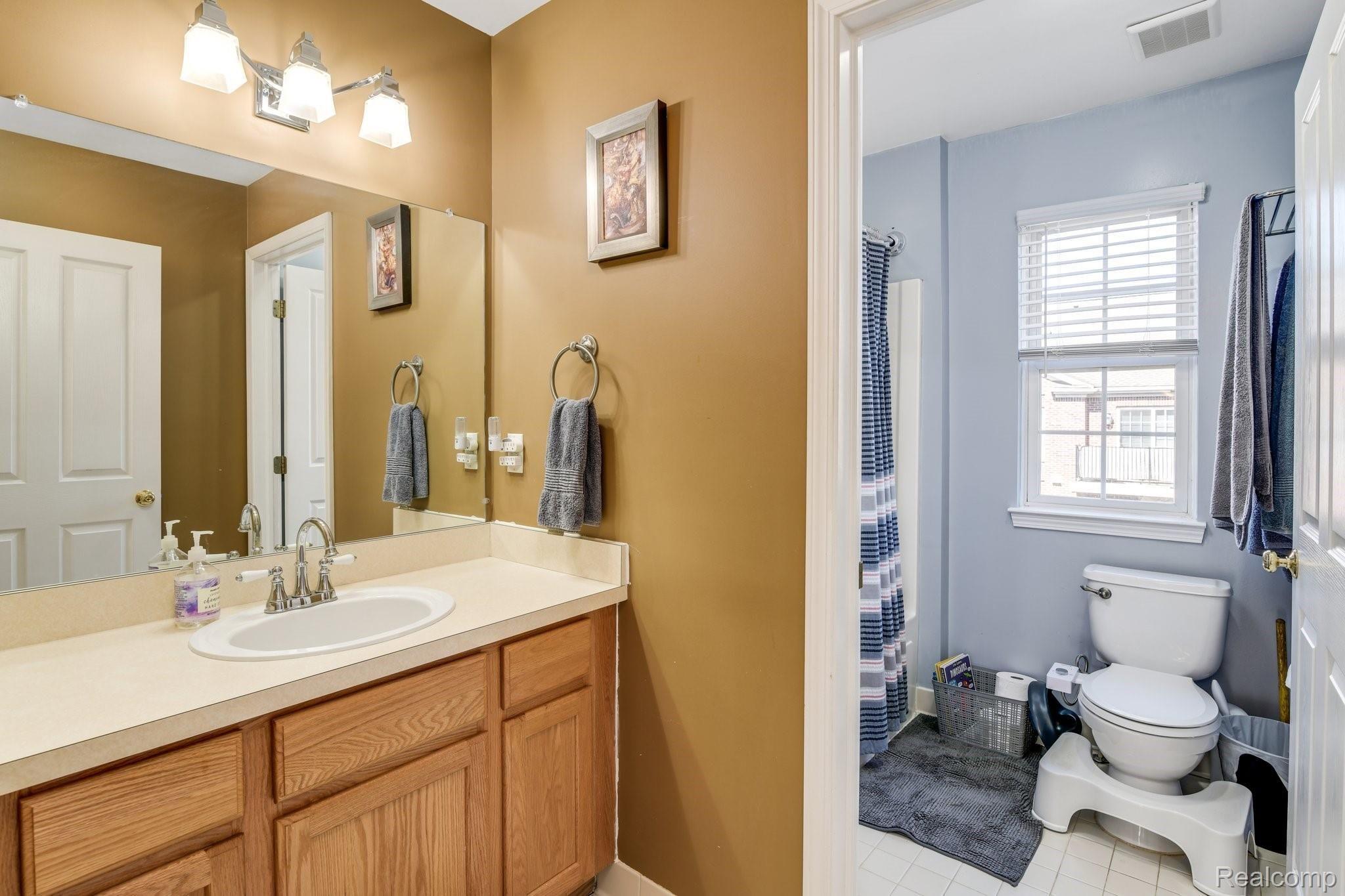 20322 Rodeo Court Southfield, MI 48075 - Photo 13 of 24 20322+Rodeo+Ct+Unit+95+Southfield-10-web.jpg