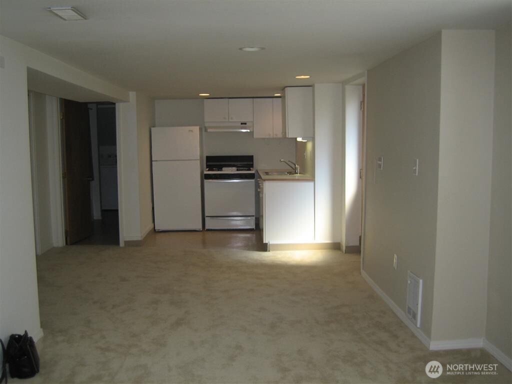 2219 Rockefeller Avenue Everett, WA 98201 - Photo 23 of 25