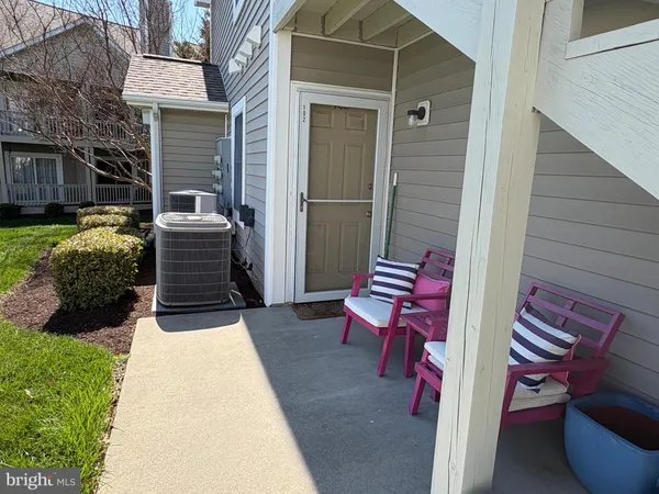 $300,000 | 102 Merganser Court, Unit 102, Chester, MD 21619